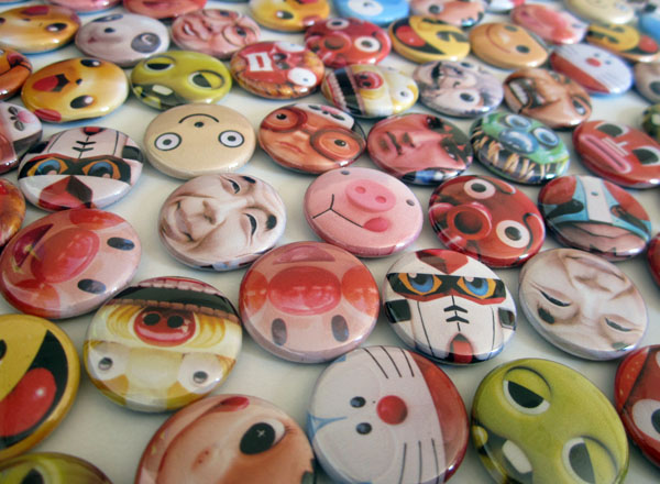 Idol Idol badges Badge faces